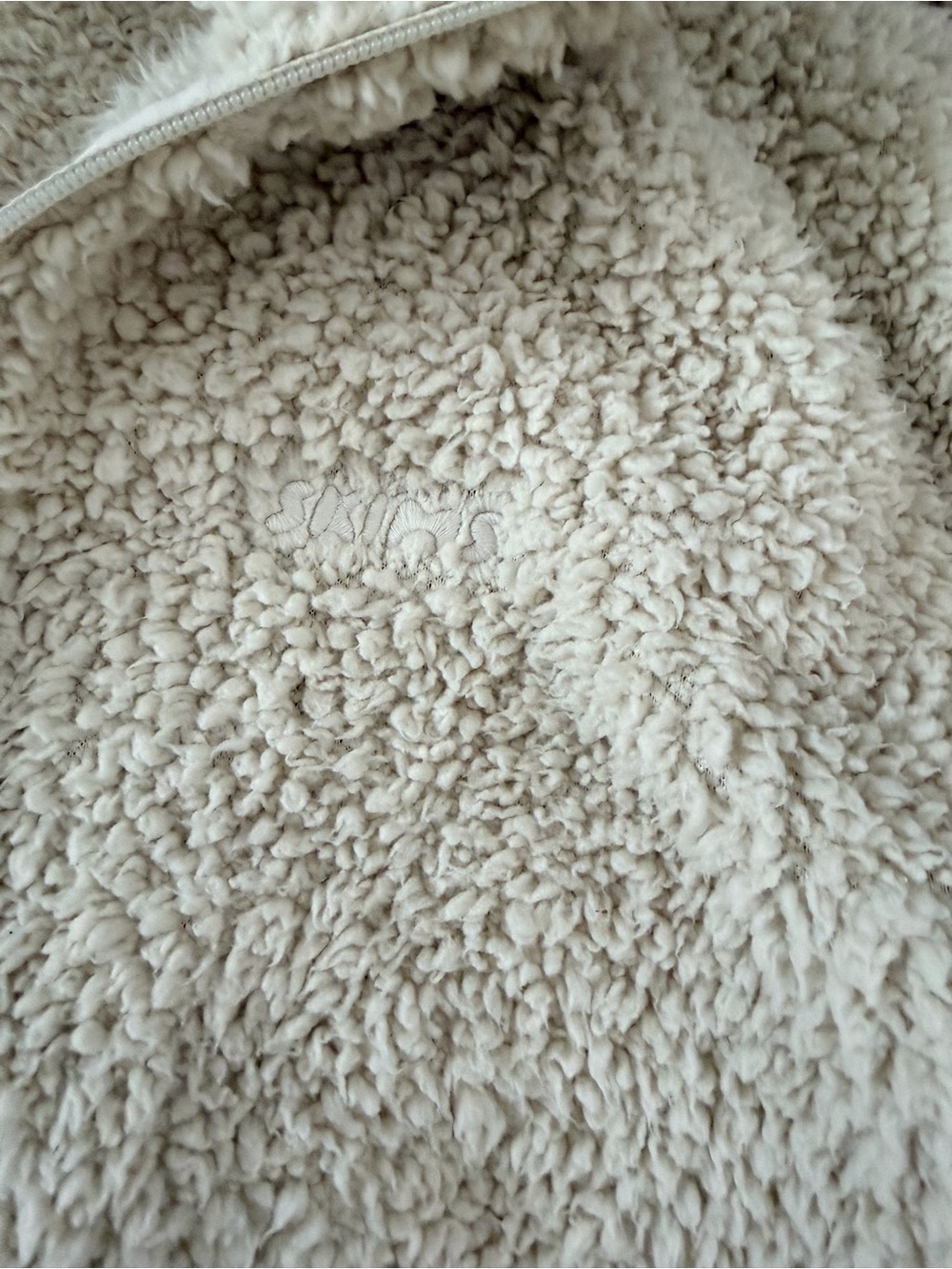 SKIMS Teddy Cream Fleece Zip Crop Sweater & Jogger Set - Picture 7 of 8